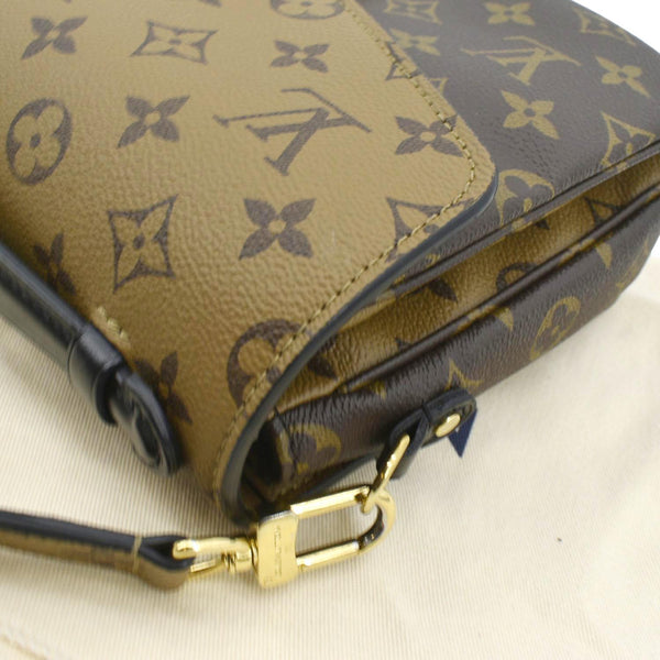 LOUIS VUITTON Metis Pochette Reverse Monogram Canvas Crossbody Bag Brown
