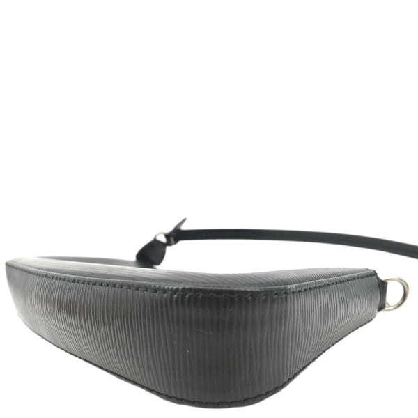 LOUIS VUITTON Pochette Accessoires Epi Leather Shoulder Bag Noir Black