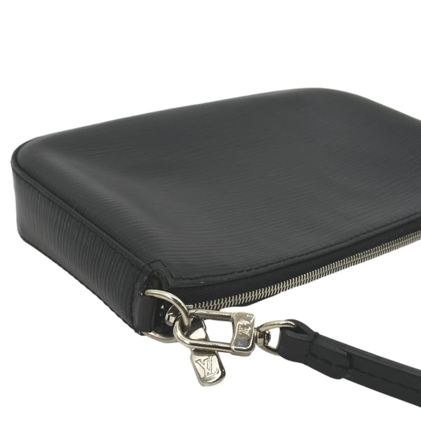 LOUIS VUITTON Pochette Accessoires Epi Leather Shoulder Bag Noir Black