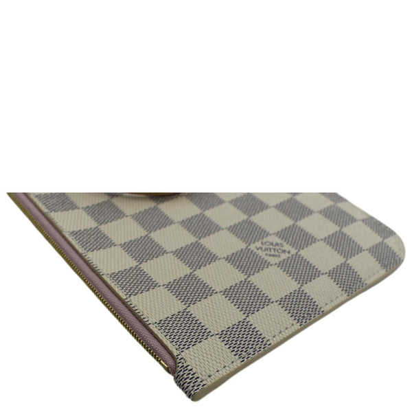LOUIS VUITTON Neverfull Damier Azur Pochette Wristlet Pouch White