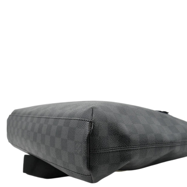 LOUIS VUITTON Mick Damier Graphite Messenger Crossbody Bag Black