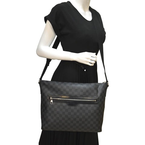 LOUIS VUITTON Mick Damier Graphite Messenger Crossbody Bag Black