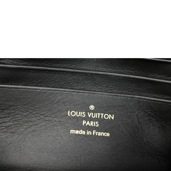 LOUIS VUITTON New Wave Leather Chain Pochette Crossbody Bag Black