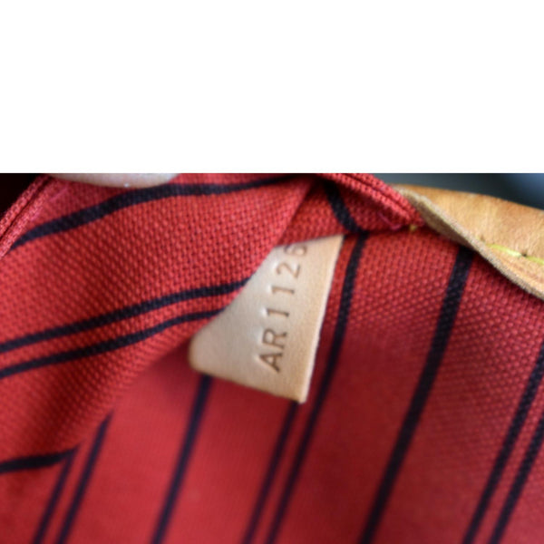 Louis Vuitton Neverfull MM Monogram Canvas Tote Bag Brown