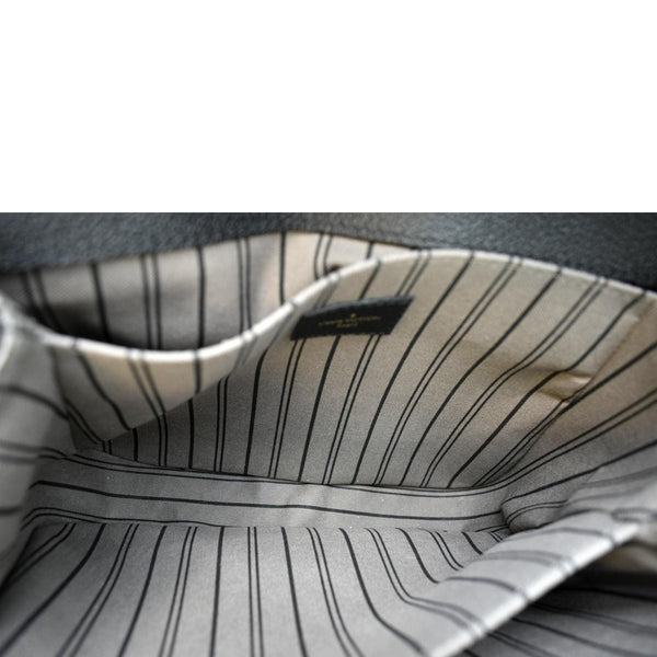 LOUIS VUITTON Metis Pochette Empreinte Leather Crossbody Bag Black