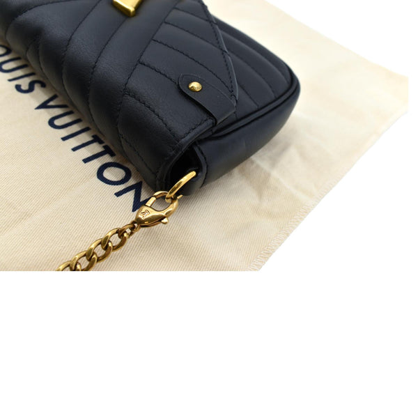 LOUIS VUITTON New Wave Leather Chain Pochette Crossbody Bag Black