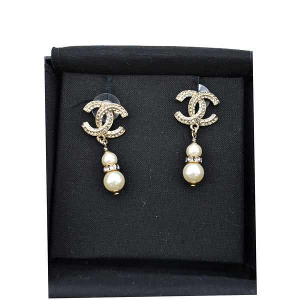 CHANEL Pearl Drop Crystal Earring Gold