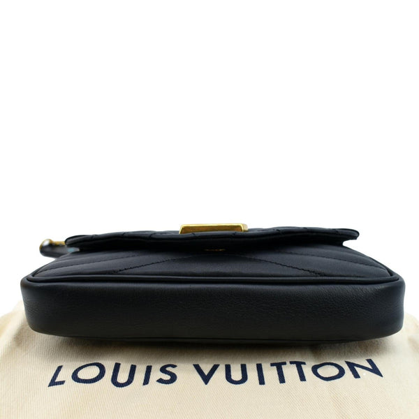 LOUIS VUITTON New Wave Leather Chain Pochette Crossbody Bag Black