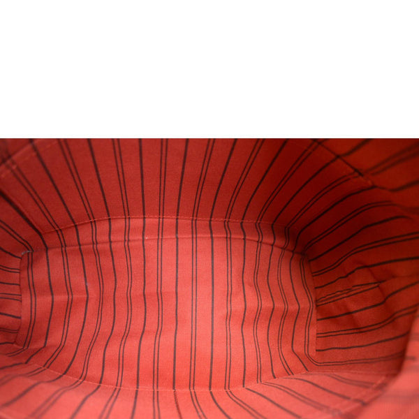 Louis Vuitton Bastille PM Empreinte Shoulder Bag - Inside