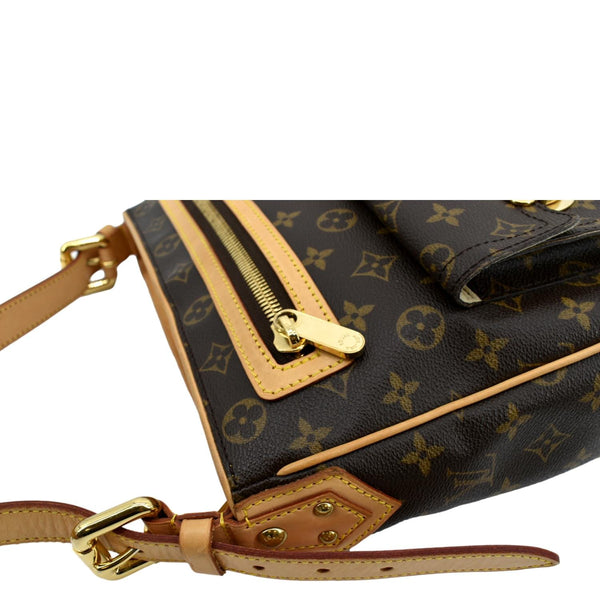 LOUIS VUITTON Hudson GM Monogram Canvas Shoulder Bag Brown