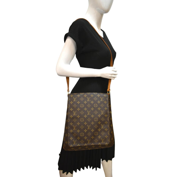 LOUIS VUITTON Musette Salsa GM Monogram Canvas Crossbody Bag Brown