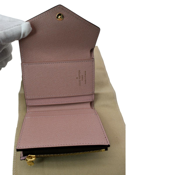 LOUIS VUITTON Monogram Leather Zoe Wallet Rose Ballerine Pink