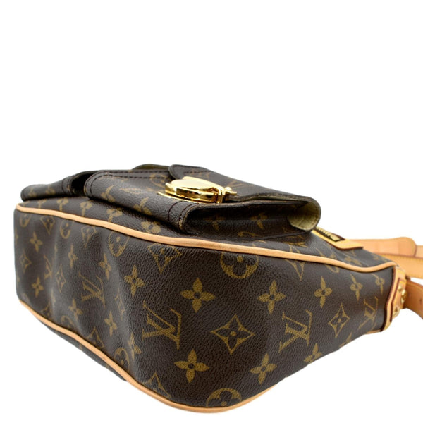 LOUIS VUITTON Hudson GM Monogram Canvas Shoulder Bag Brown