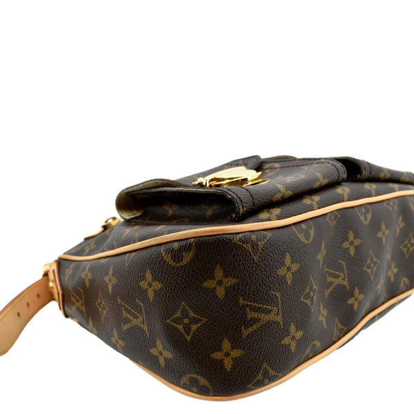LOUIS VUITTON Hudson GM Monogram Canvas Shoulder Bag Brown