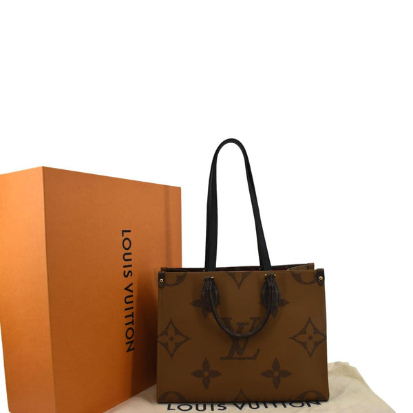 LOUIS VUITTON Onthego MM Giant Monogram Canvas Tote Shoulder Bag Brown