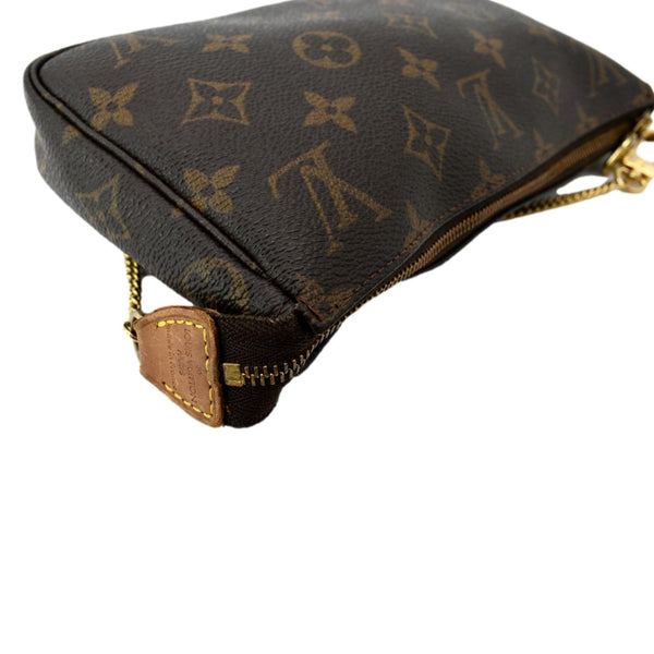 LOUIS VUITTON Monogram Canvas Chain Pochette Brown