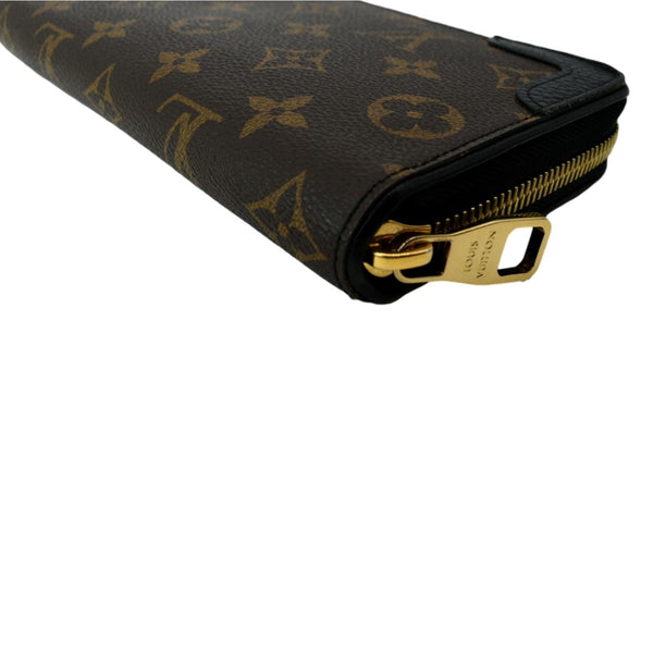 LOUIS VUITTON Retiro Monogram Canvas Zippy Wallet Brown