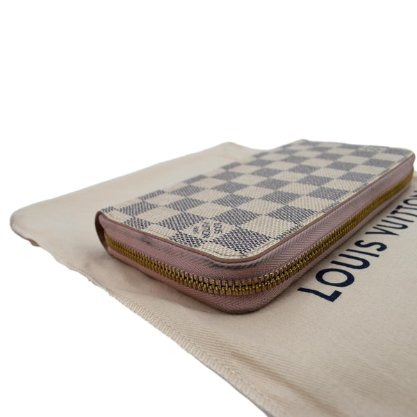 LOUIS VUITTON Zip Around Damier Azur Wallet White