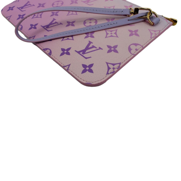 LOUIS VUITTON Neverfull Monogram Canvas Pochette Wristlet Pouch Sunrise Pastel