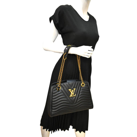 LOUIS VUITTON Wave Chain Leather Tote Shoulder Bag Black