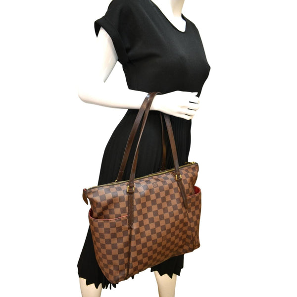 Louis Vuitton Totally MM Damier Ebene Shoulder Bag - Full View