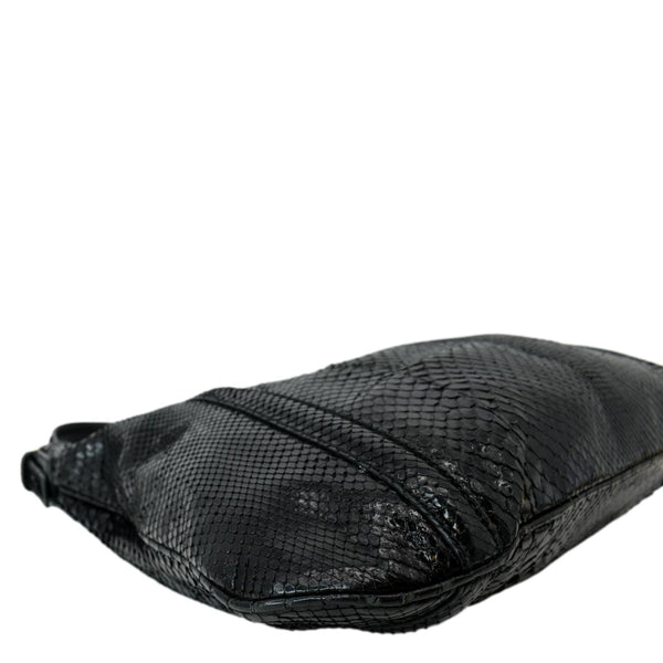 Gucci Britt Medium Patent Leather Hobo Bag Black - DDH