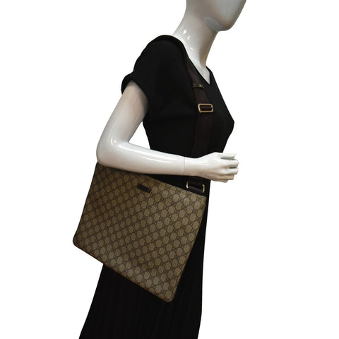 Gucci GG Supreme Canvas Messenger Shoulder Bag in Beige - Full View