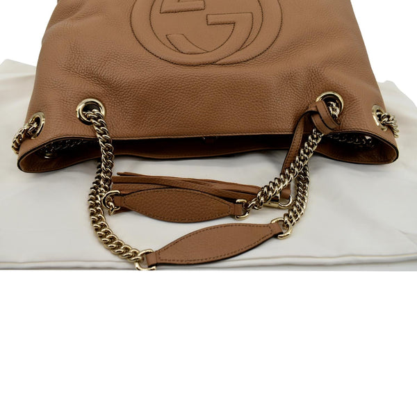 Gucci Medium Soho Chain Pebbled Leather Tote Bag Beige - Top