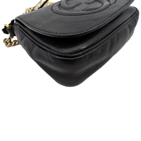 GUCCI GG Soho Pebbled Leather Chain Crossbody Bag Black 323190