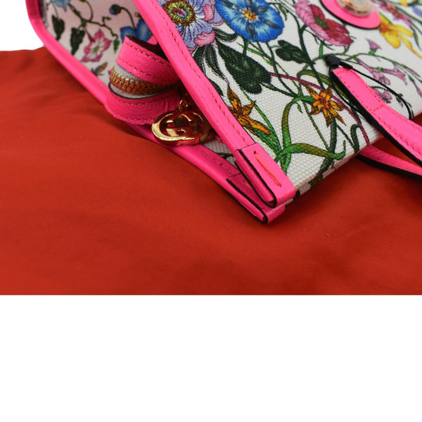 Gucci Medium Flora Canvas Tote Shoulder Bag in Pink - Right Side