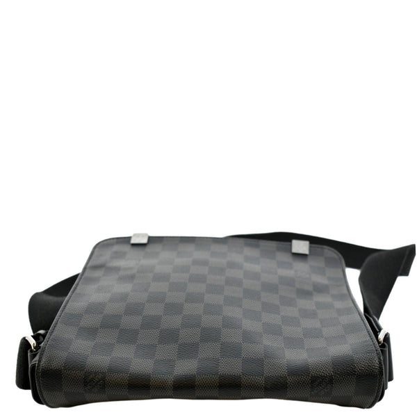 LOUIS VUITTON District PM Damier Graphite Messenger Bag Black