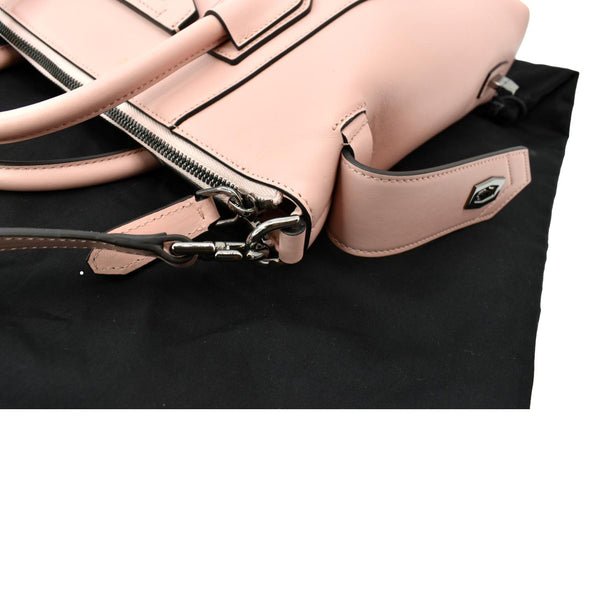 GIVENCHY Soft Medium Antigona Smooth Leather Crossbody Bag Light Pink