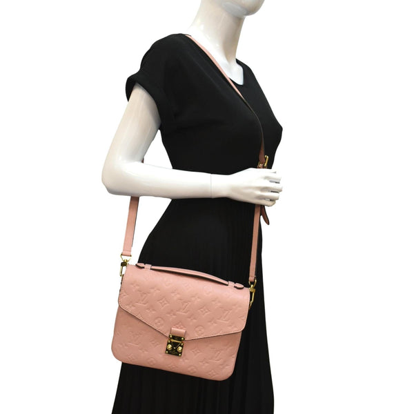LOUIS VUITTON Metis Pochette Empreinte Leather Crossbody Bag Pink