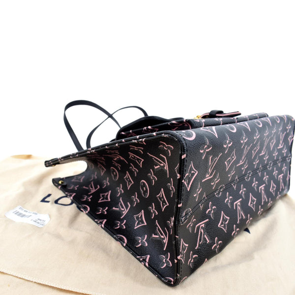 LOUIS VUITTON Onthego MM Fall For You Monogram Canvas Tote Shoulder Bag Black