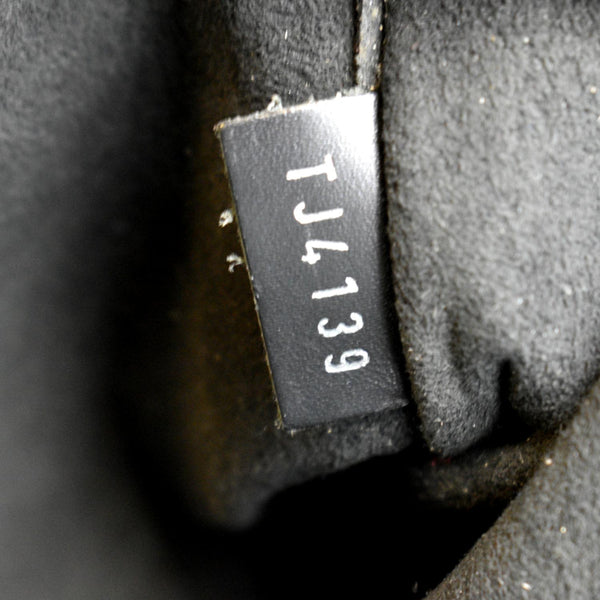 LOUIS VUITTON Felicie Pochette Epi Crossbody Bag Black