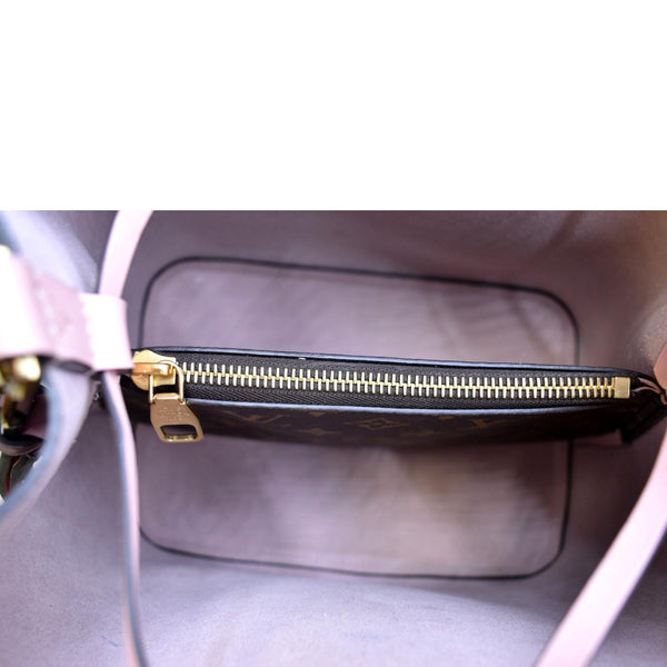 Louis Vuitton Neonoe MM Monogram Canvas Shoulder Bag - Inside Sections