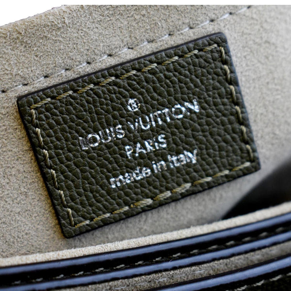 LOUIS VUITTON Very Calfskin Leather Saddle Shoulder Bag Khaki Green