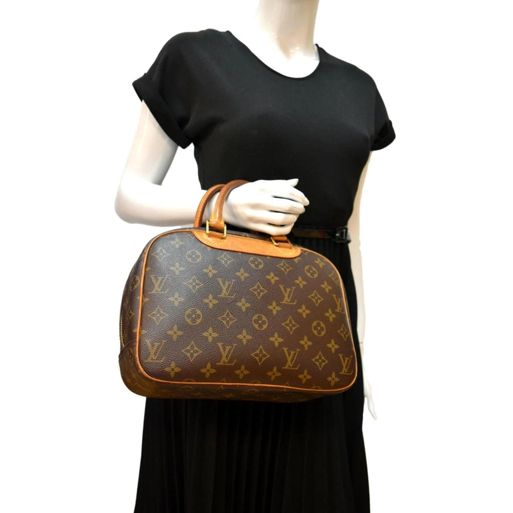 Trouville leather crossbody bag Louis Vuitton Brown in Leather - 31833622