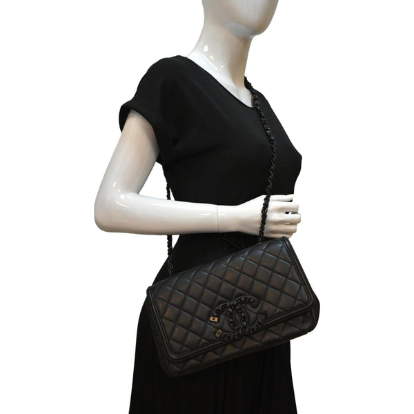 CHANEL Filigree CC Chain Around Leather Crossbody Bag Black