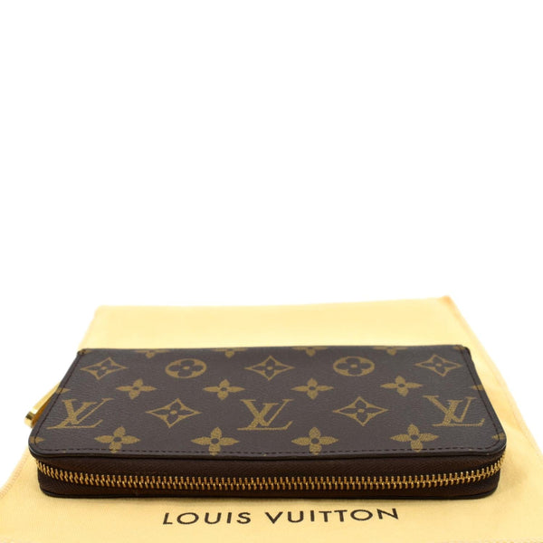 LOUIS VUITTON Zip Around Monogram Canvas Wallet Brown