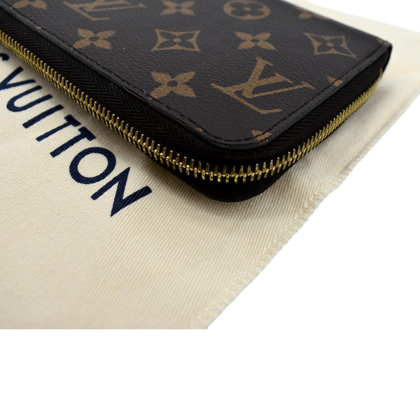 LOUIS VUITTON Monogram Canvas Zippy Wallet Brown