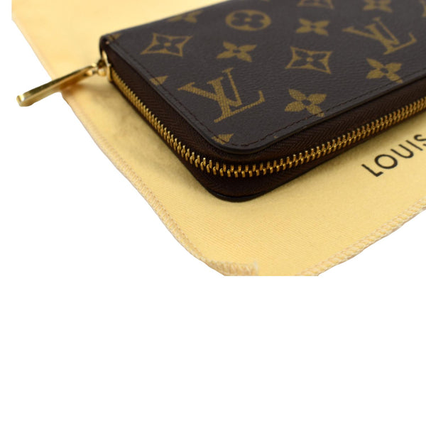 LOUIS VUITTON Zip Around Monogram Canvas Wallet Brown