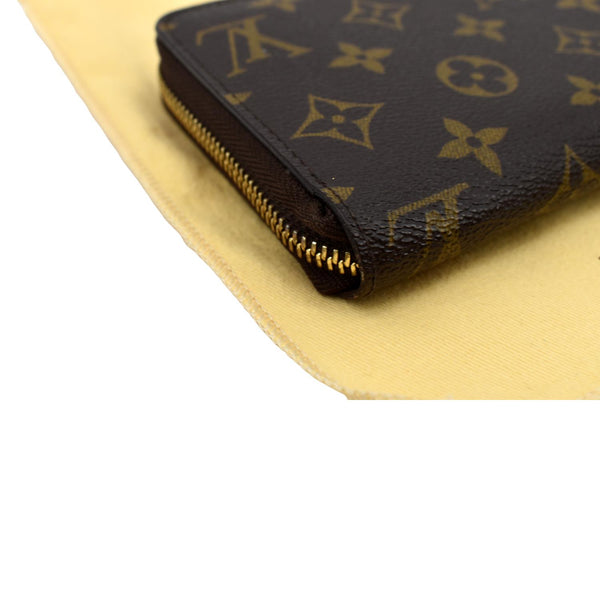 LOUIS VUITTON Zip Around Monogram Canvas Wallet Brown