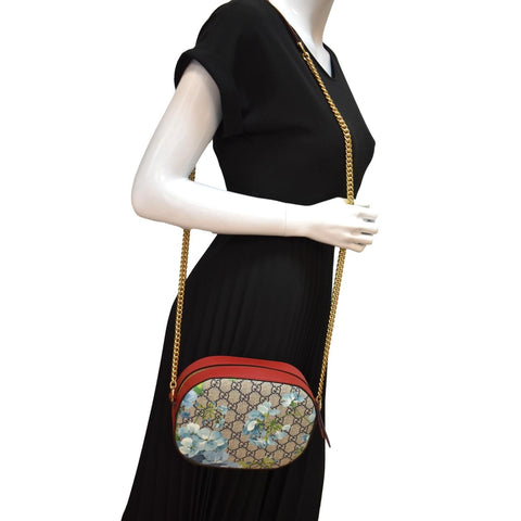 GUCCI GG Supreme Monogram Blooms Print Mini Chain Crossbody Bag Beige 546313