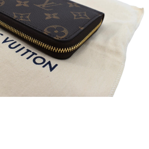 LOUIS VUITTON Monogram Canvas Zippy Coin Purse Brown - sold