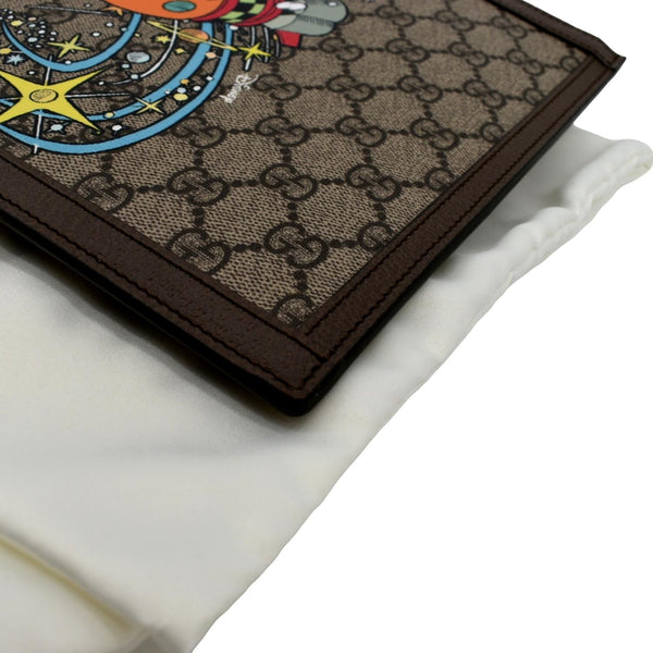 GUCCI Disney Donald Duck GG Supreme Canvas Zip Clutch Beige 647925