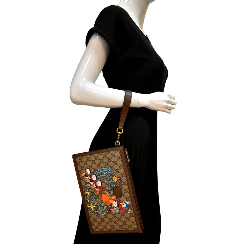 Gucci x Disney GG Supreme Shoulder Bag Beige