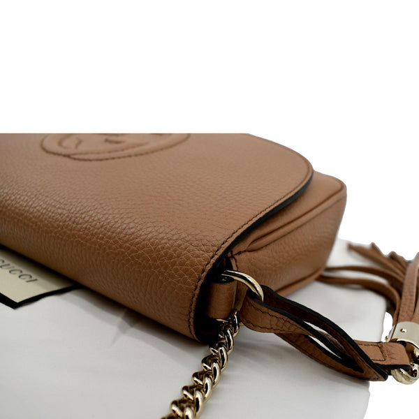 Gucci Soho Chain Flap Leather Crossbody Bag in Brown - Top Right