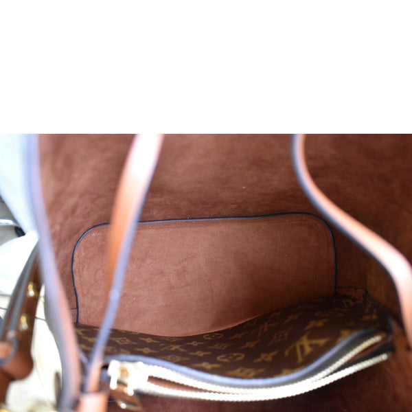 Louis Vuitton NeoNoe Monogram Canvas Crossbody Bag - Inside
