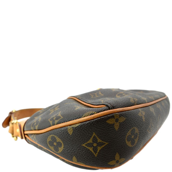 LOUIS VUITTON Thames PM Monogram Canvas Shoulder Bag Brown